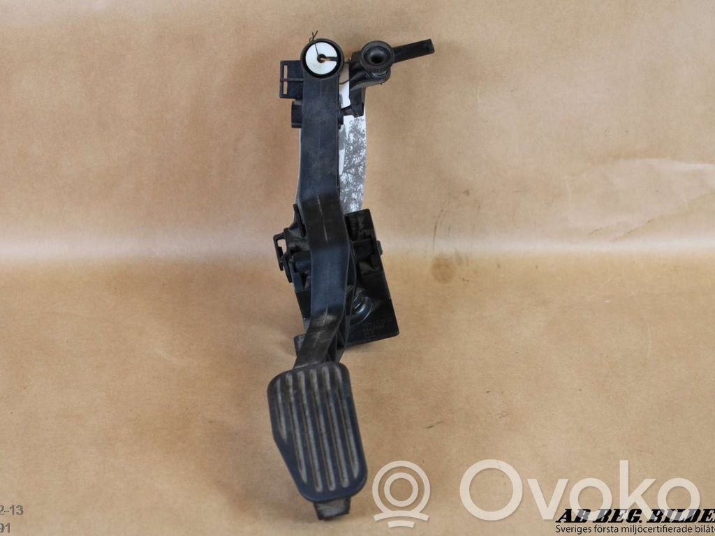 Volvo S70  V70  V70 XC Akseleratora pedālis 