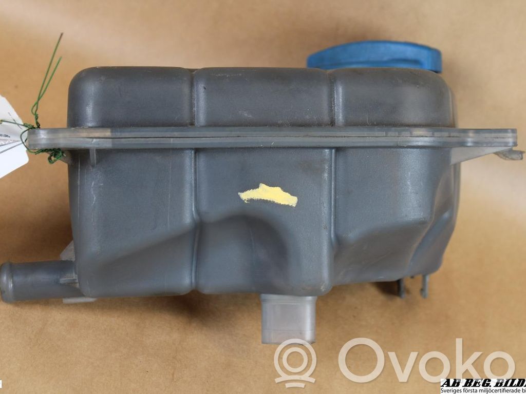 Audi A4 S4 B6 8E 8H Zbiornik wyrównawczy chłodziwa