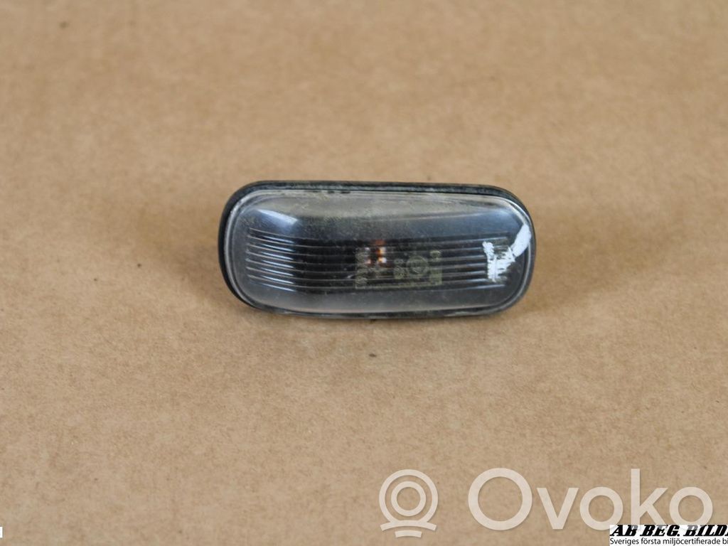 Saab 9-5 Feu clignotant répétiteur d'aile avant 