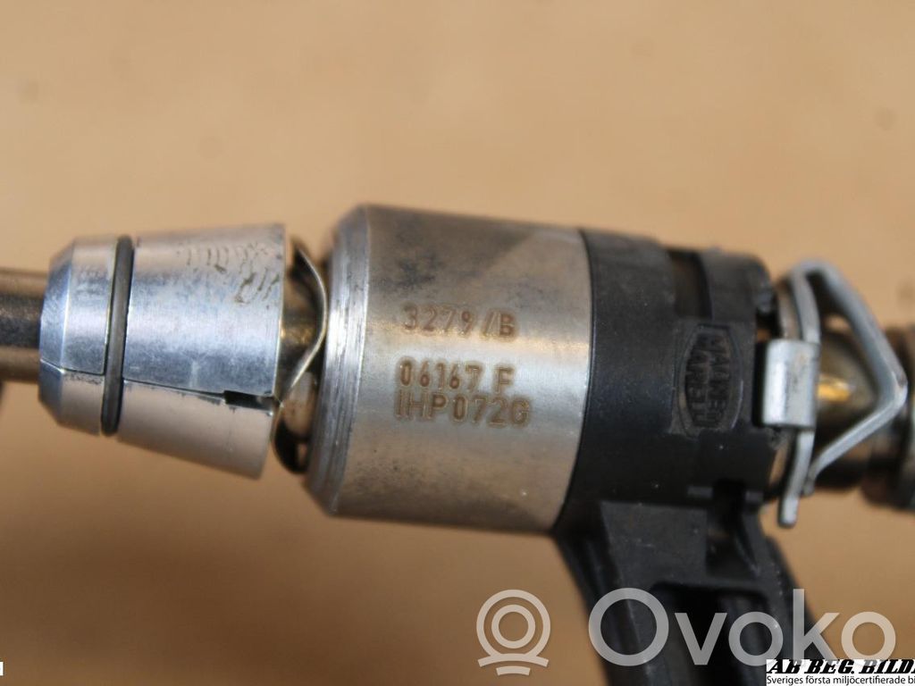 Volkswagen PASSAT B6 Wtryskiwacz paliwa