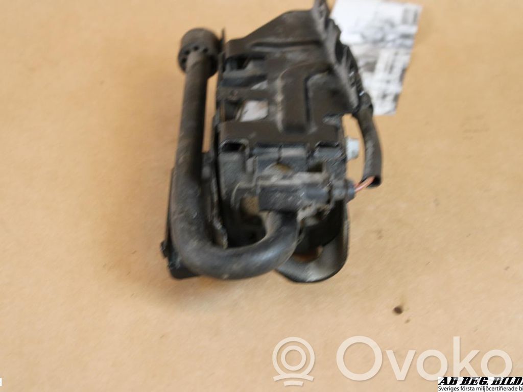 Skoda Octavia Mk2 (1Z) Polttoaineen ruiskutuksen suurpainepumppu 