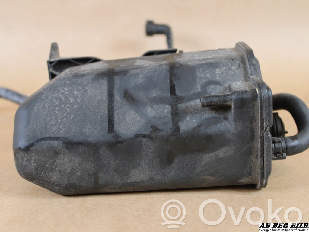 Volkswagen Golf V Serbatoio a carbone attivo per il recupero vapori carburante