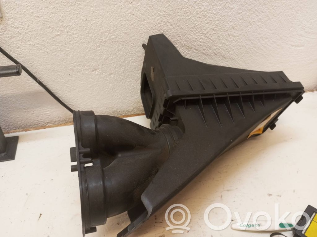 Luftfilterkasten   4R839600AC,009686A,009668HK