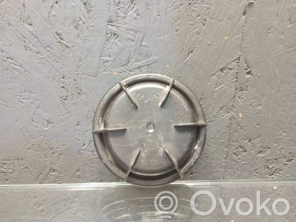 BMW 5 E60 E61 Cache-poussière de phare avant 