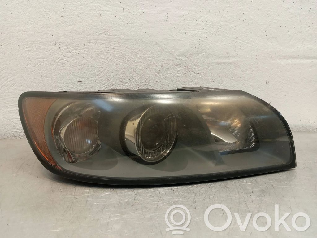 Volvo V50 Priekinis žibintas 
