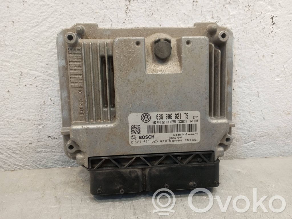 Volkswagen Golf V Engine control unit/module 