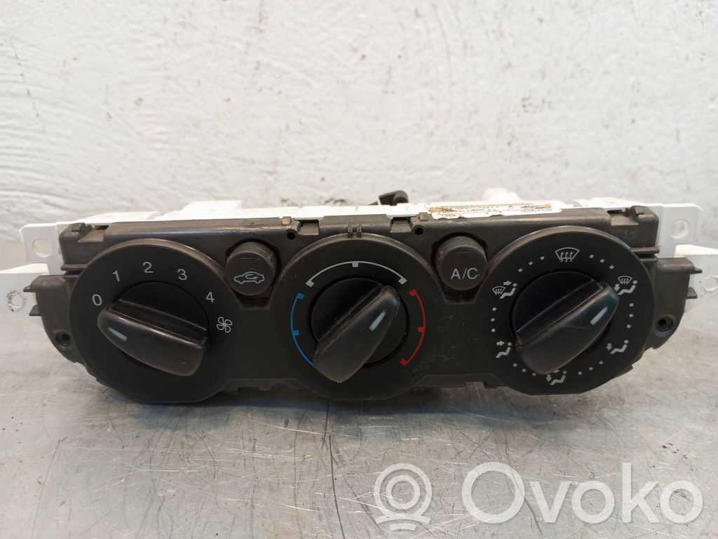 Ford C-MAX I Climate control unit 