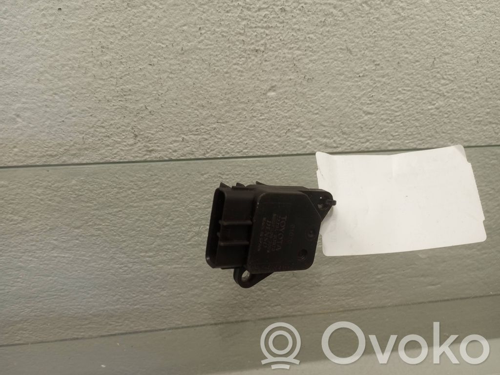 Toyota Avensis T220 Mass air flow meter 