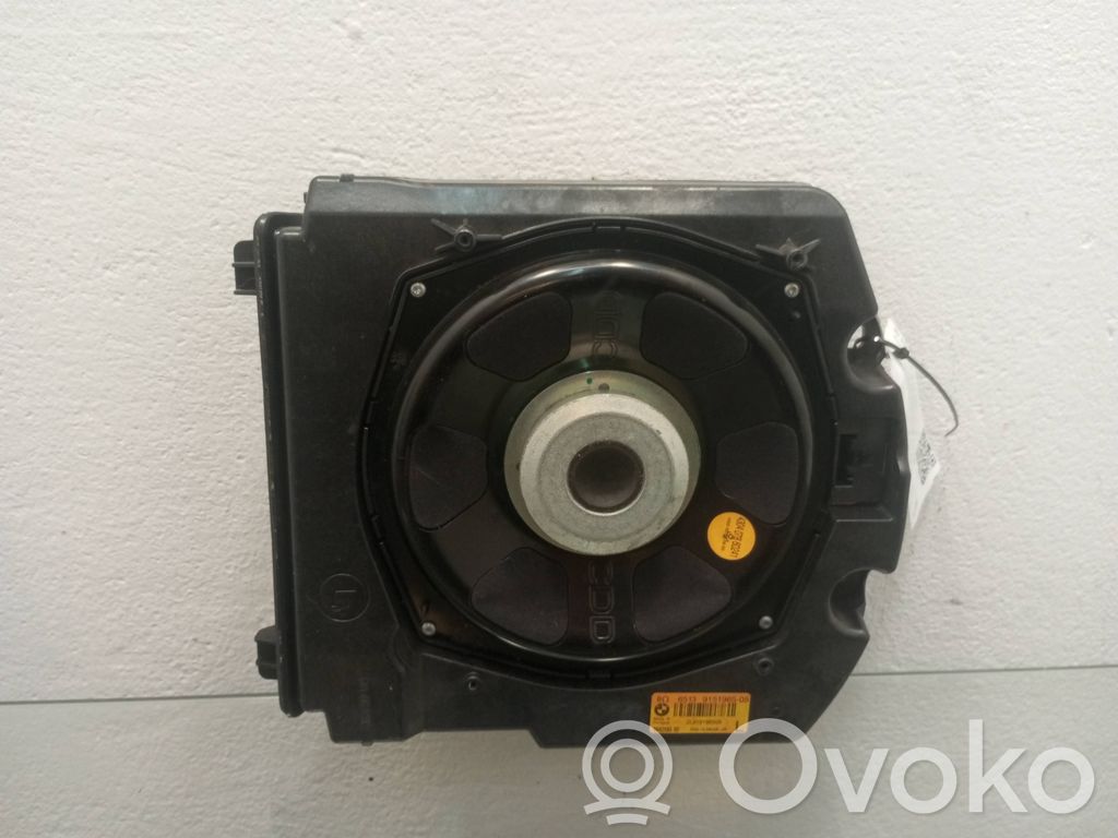 BMW 7 F01 F02 F03 F04 Subwoofer 