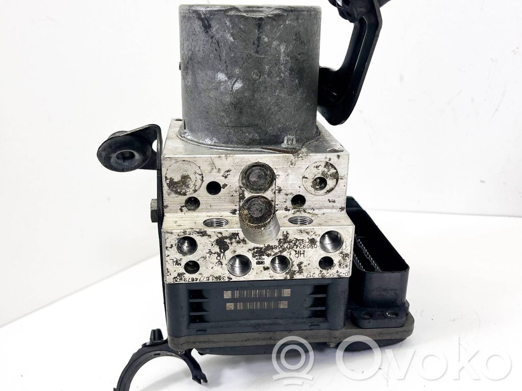 BMW 5 E60 E61 ABS Pump 