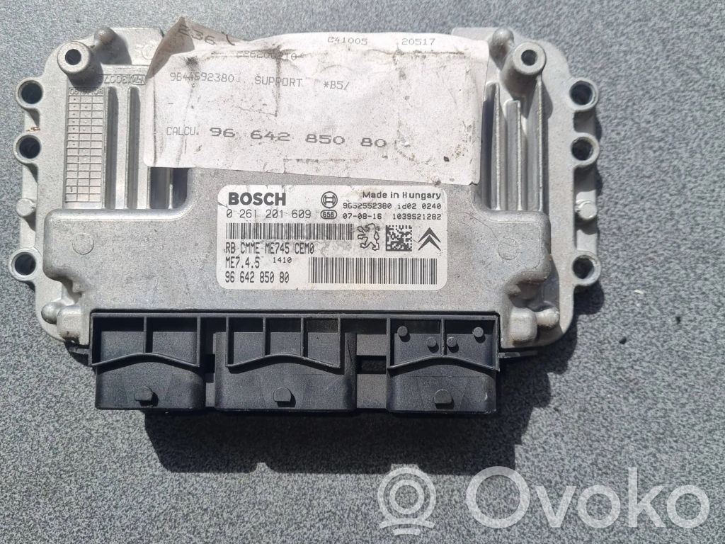 Citroen C4 I Variklio valdymo blokas 
