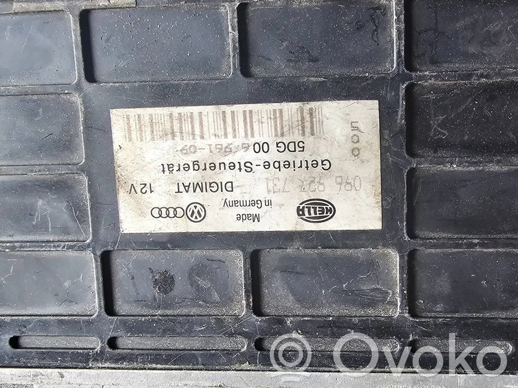 Audi A4 S4 B5 8D Gearbox control unit/module 