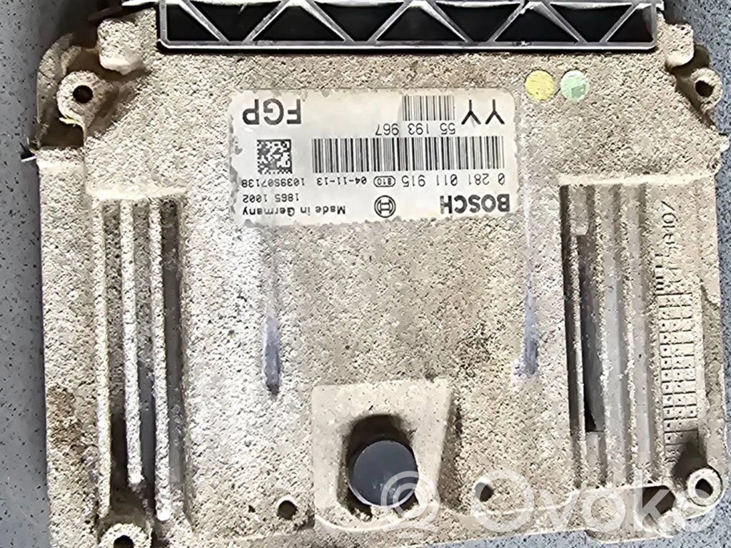 Opel Vectra C Engine control unit/module 