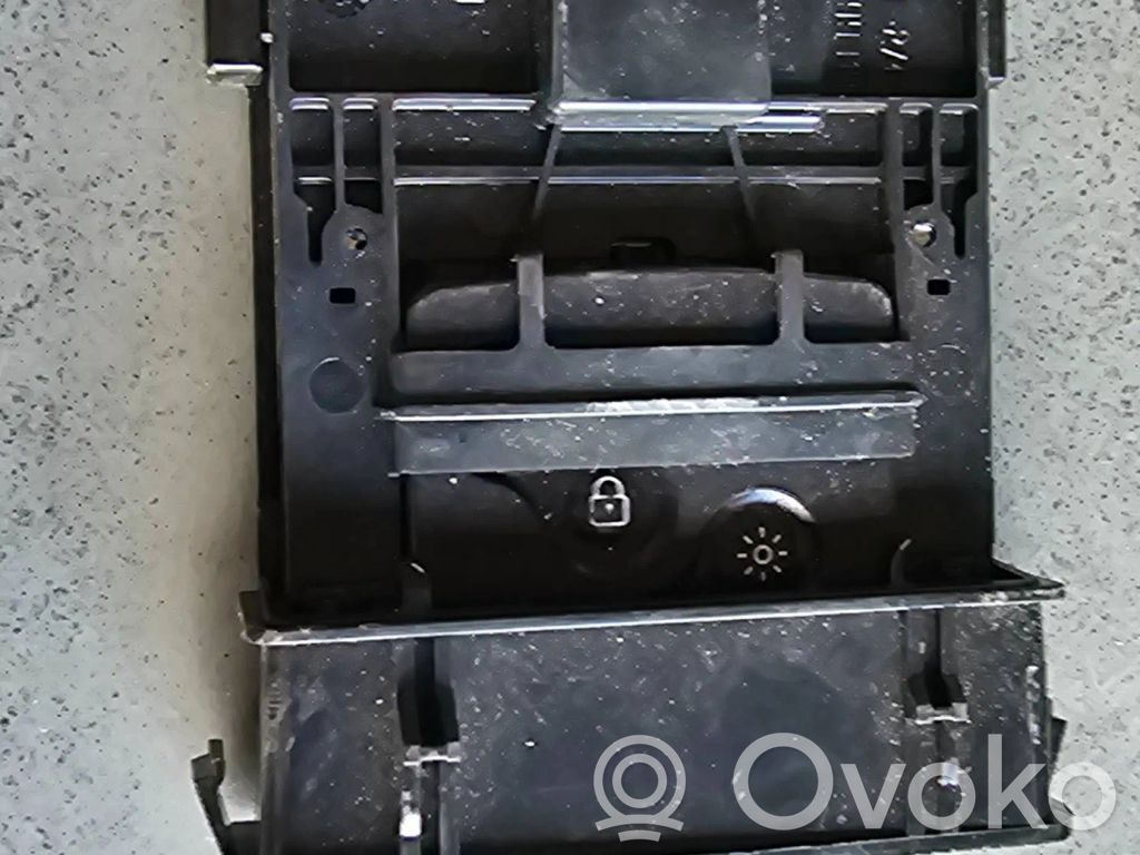 Renault Laguna III Ignition key card reader 