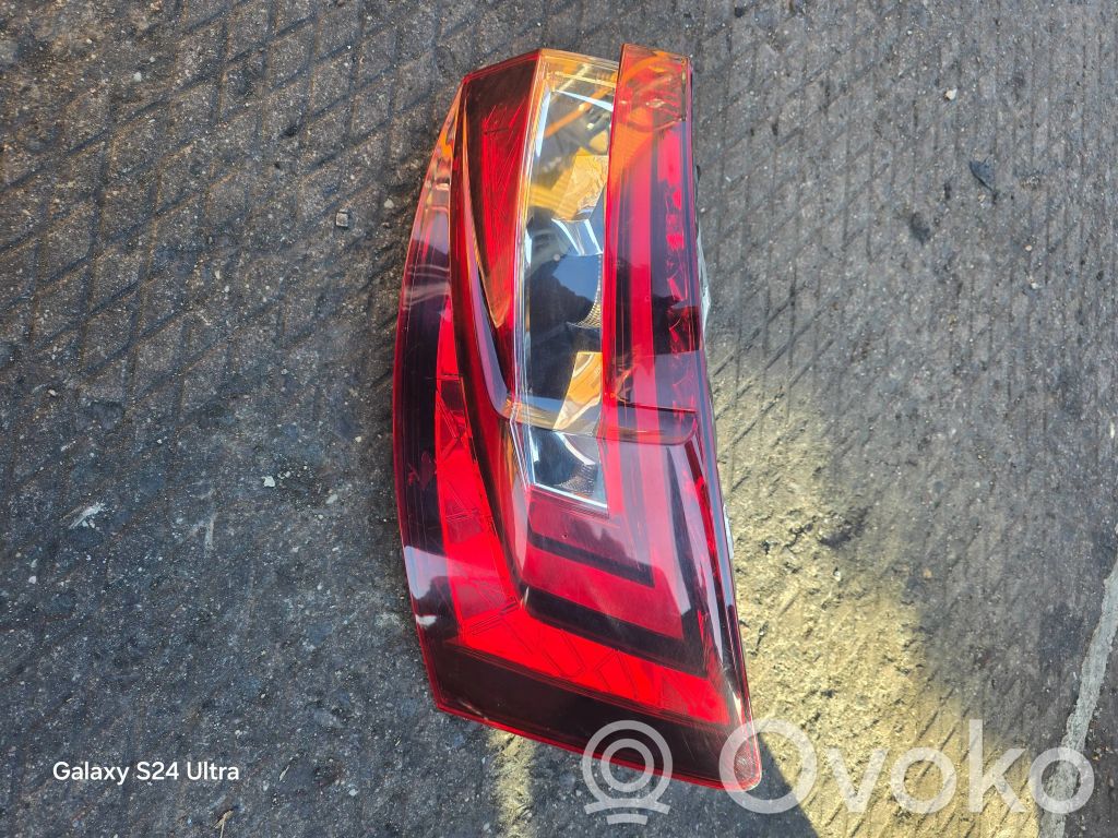 Lampa tylna   3V5945208A,00197222,00195130,00195138