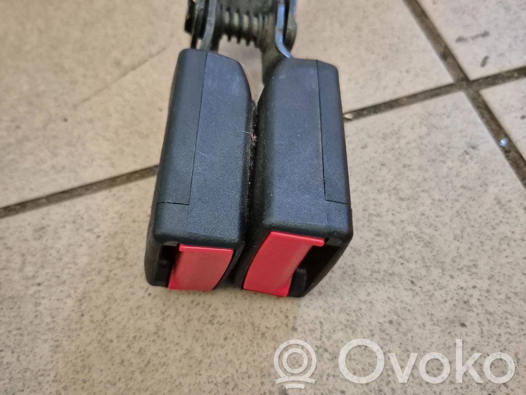 Opel Insignia A Klamra tylnego pasa bezpieczeństwa 