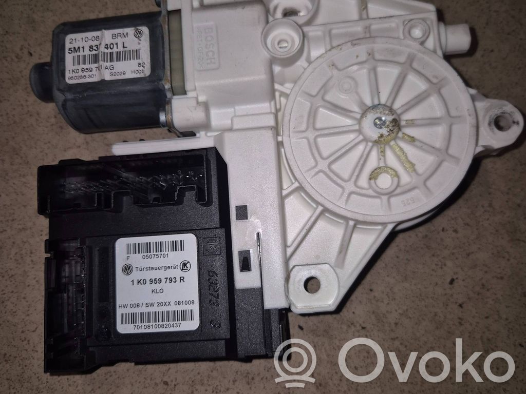 Volkswagen Golf Plus Silnik regulatora szyby drzwi przednich 