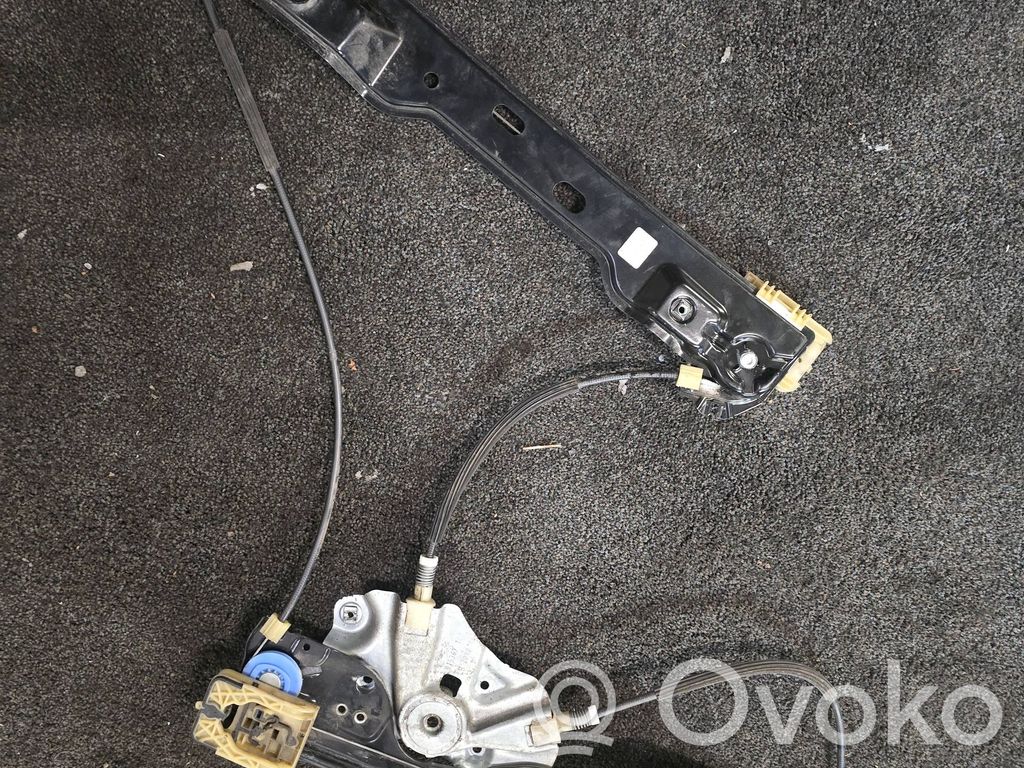 Opel Astra J Front window lifting mechanism without motor 