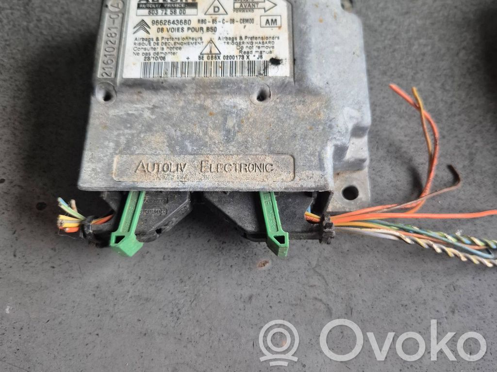 Citroen C4 I Airbag control unit/module 