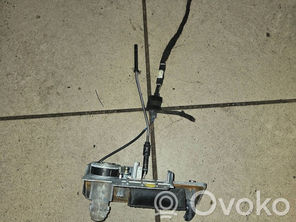 Volkswagen Transporter - Caravelle T5 Klamka zewnętrzna drzwi tylnych samochodów dostawczych 