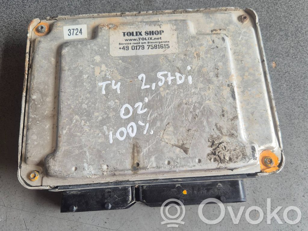 Engine control unit/module   074906018C,0281010082