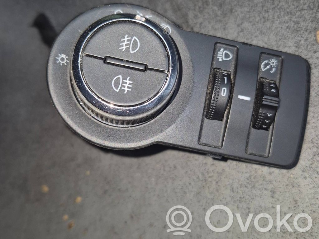 Opel Mokka Light switch 