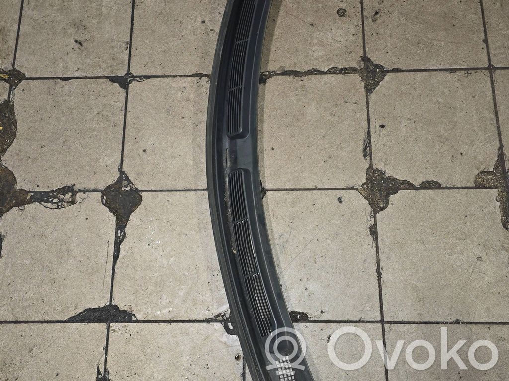 Ford Transit Custom Wiper trim 