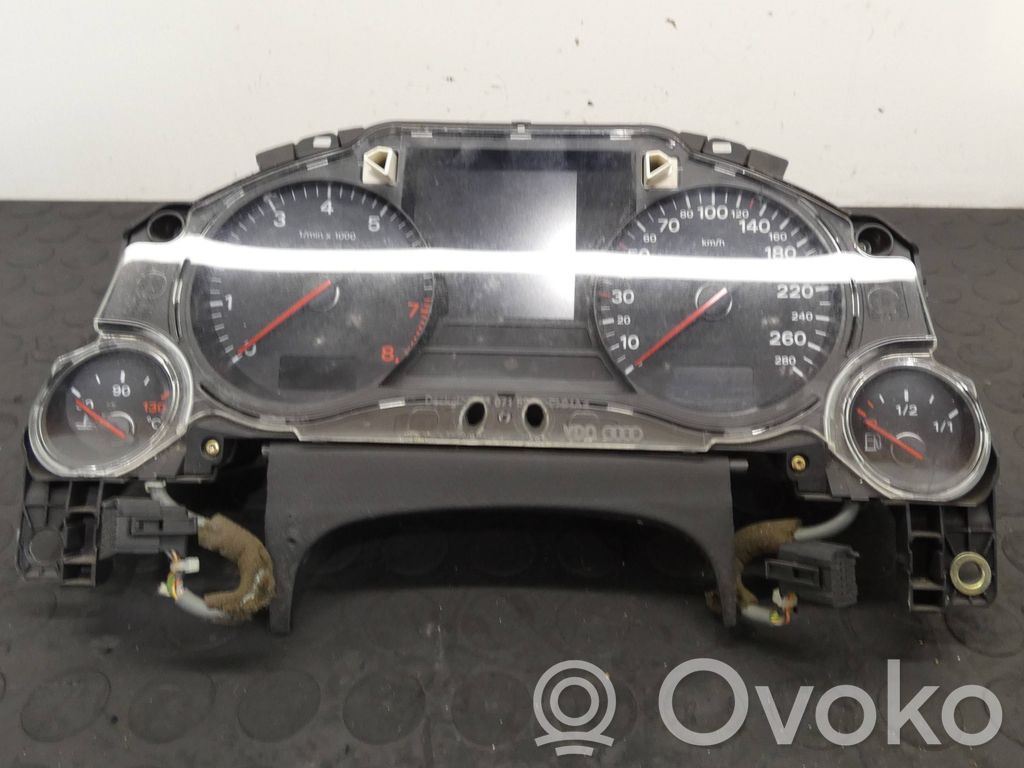 Audi A8 S8 D3 4E Speedometer (instrument cluster) 