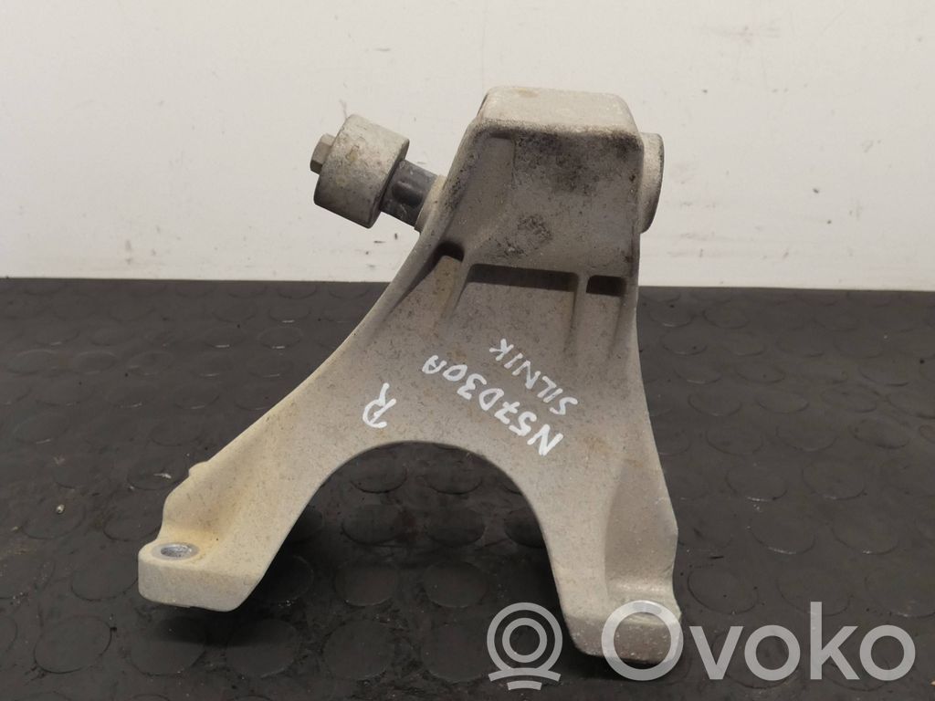 BMW 3 F30 F35 F31 Supporto di montaggio del motore (usato) 