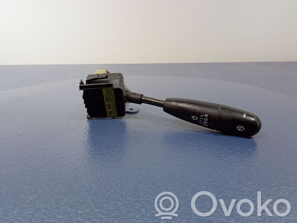 Chevrolet Aveo Wiper turn signal indicator stalk/switch 