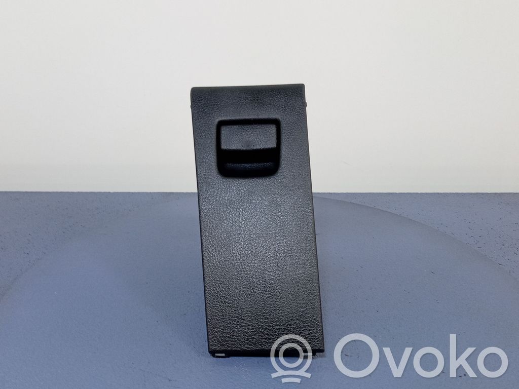 Mazda 2 Glove box 