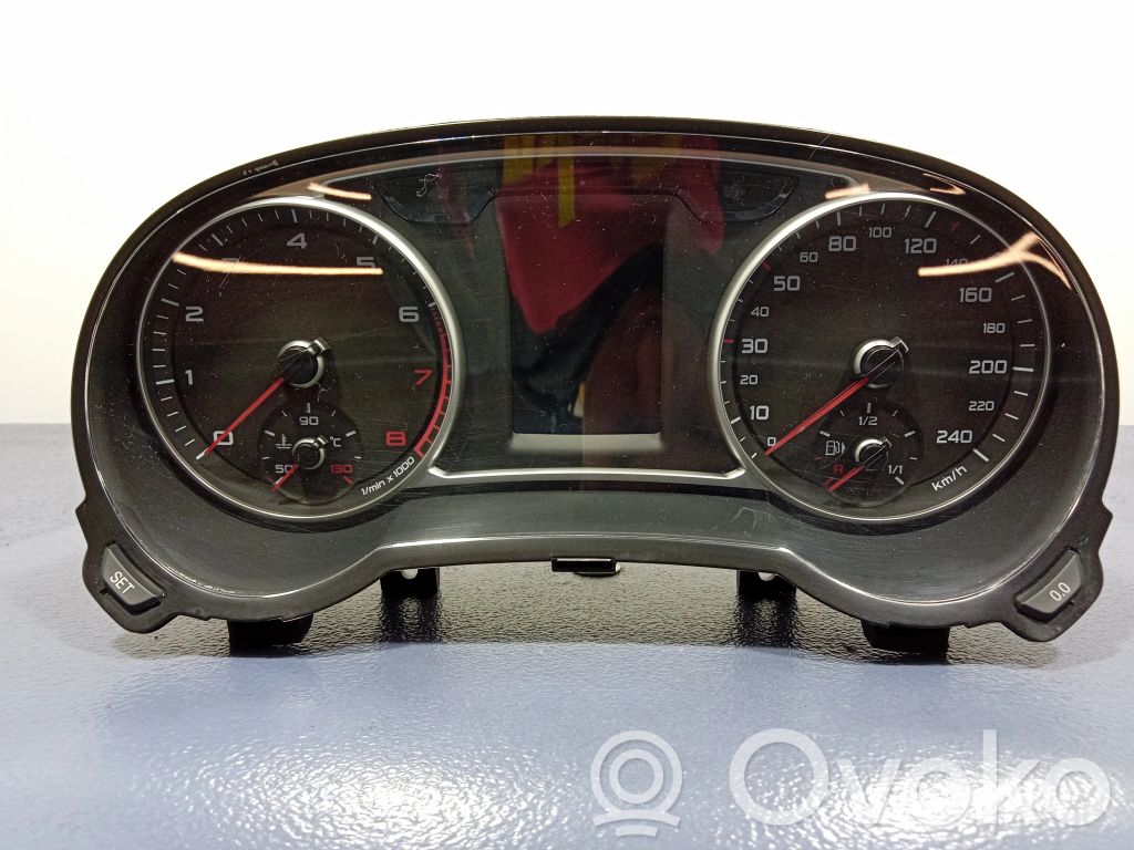 Audi A1 Speedometer (instrument cluster) 