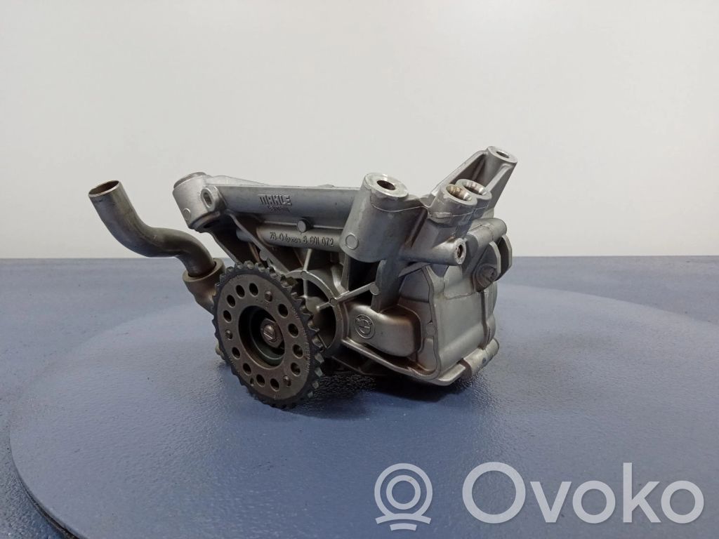 BMW 7 G11 G12 Pompa olejowa 