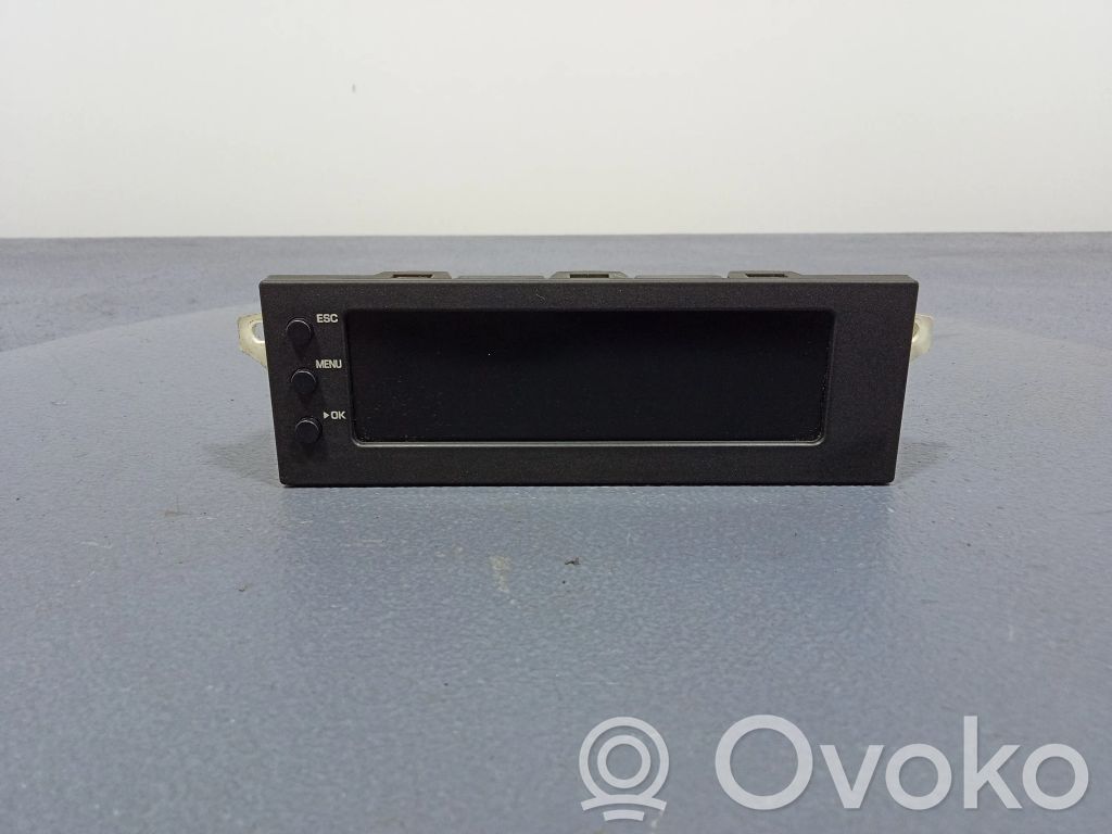 Alpine C2 Radio/CD/DVD/GPS head unit 
