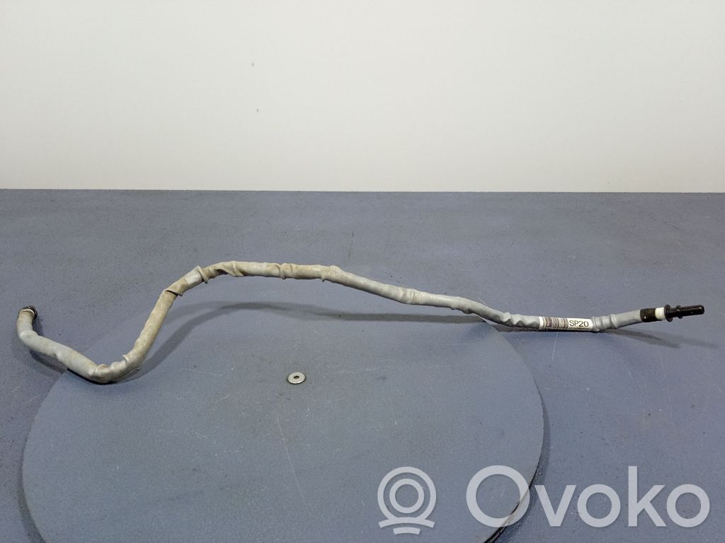 Alpine B3 B4 B5 B6 E90 E91 E92 E93 Tubo carburante 