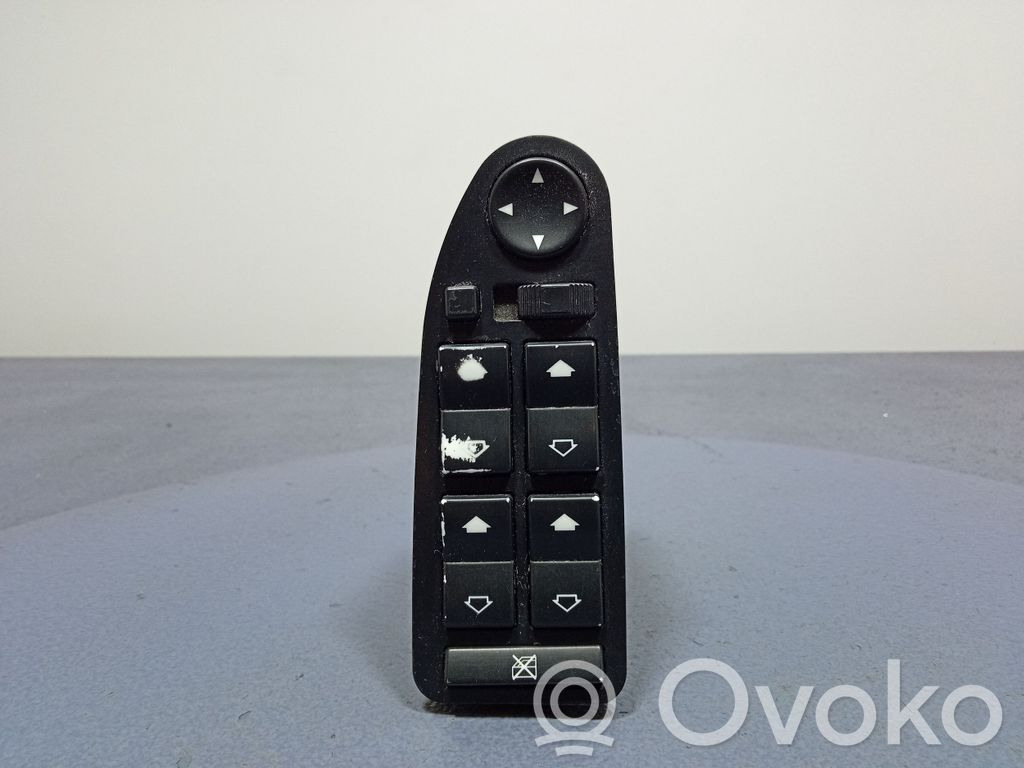 Electric window control switch   8380643,8380643