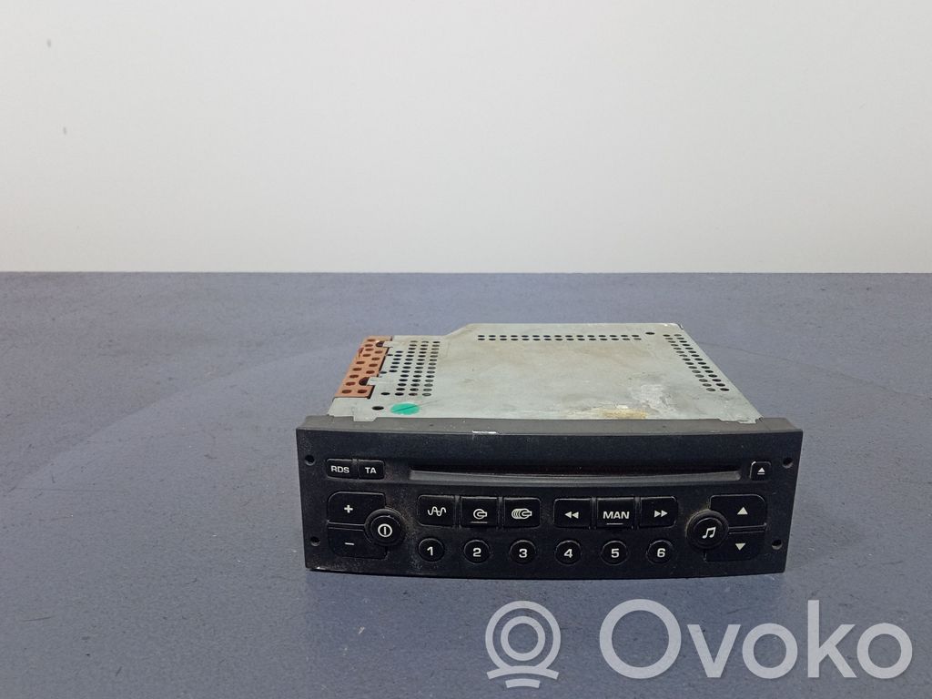 Peugeot 307 CC Radio/CD/DVD/GPS head unit 