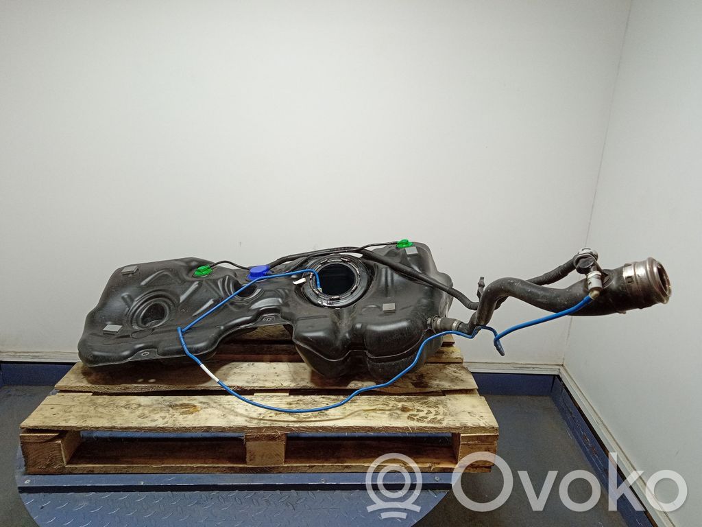 Fuel tank   7465135,7465135