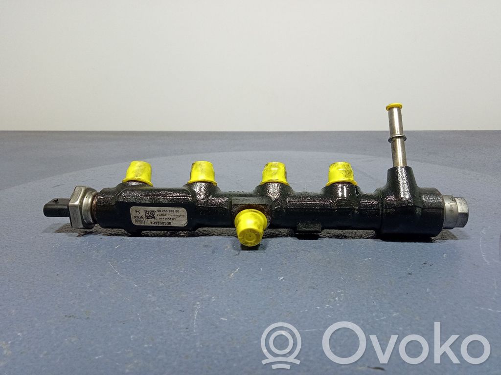 Ford Focus Fuel main line pipe 