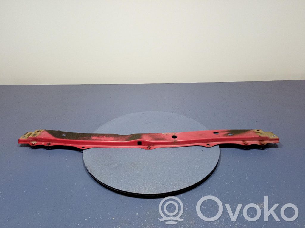Audi 100 C1 Piesă caroserie față