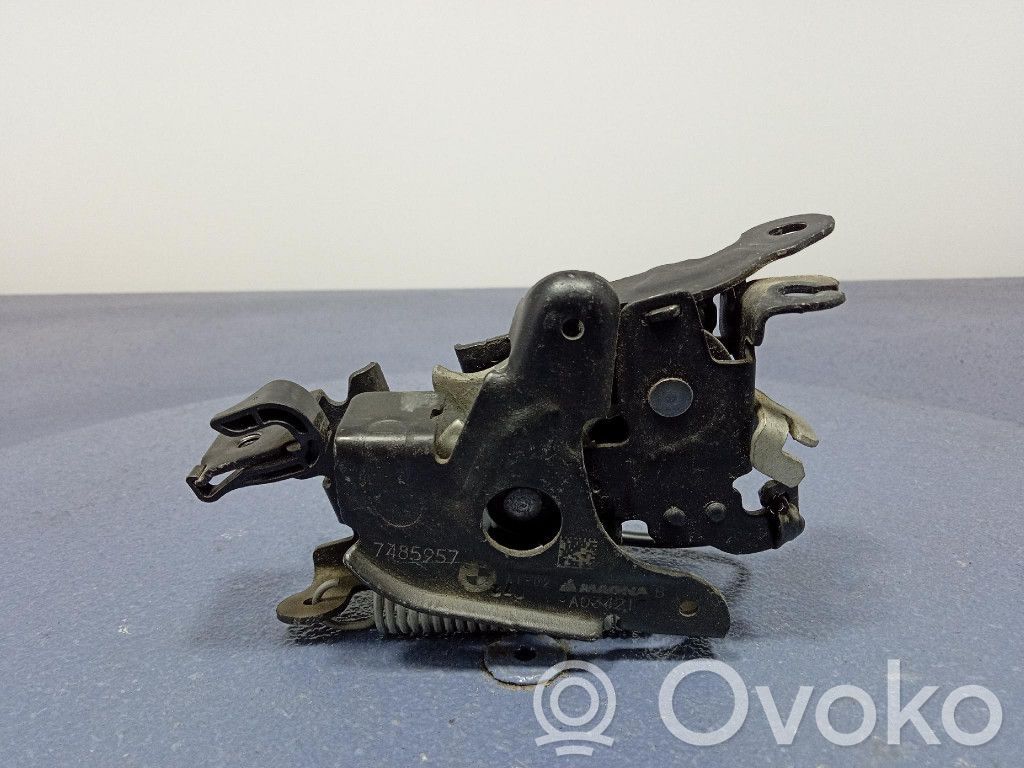 BMW X3 E83 Engine bonnet/hood lock/catch 