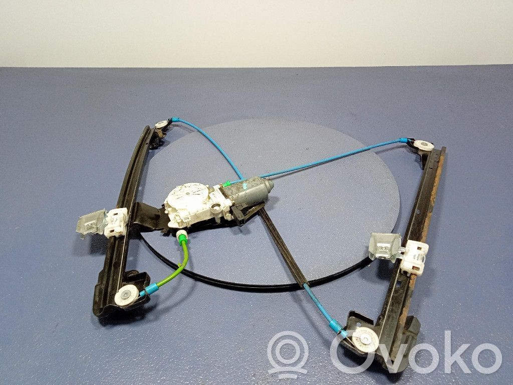 Land Rover Freelander Elektryczny podnośnik szyby drzwi przednich 