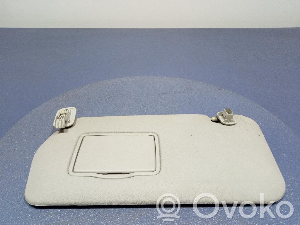 Sun visor