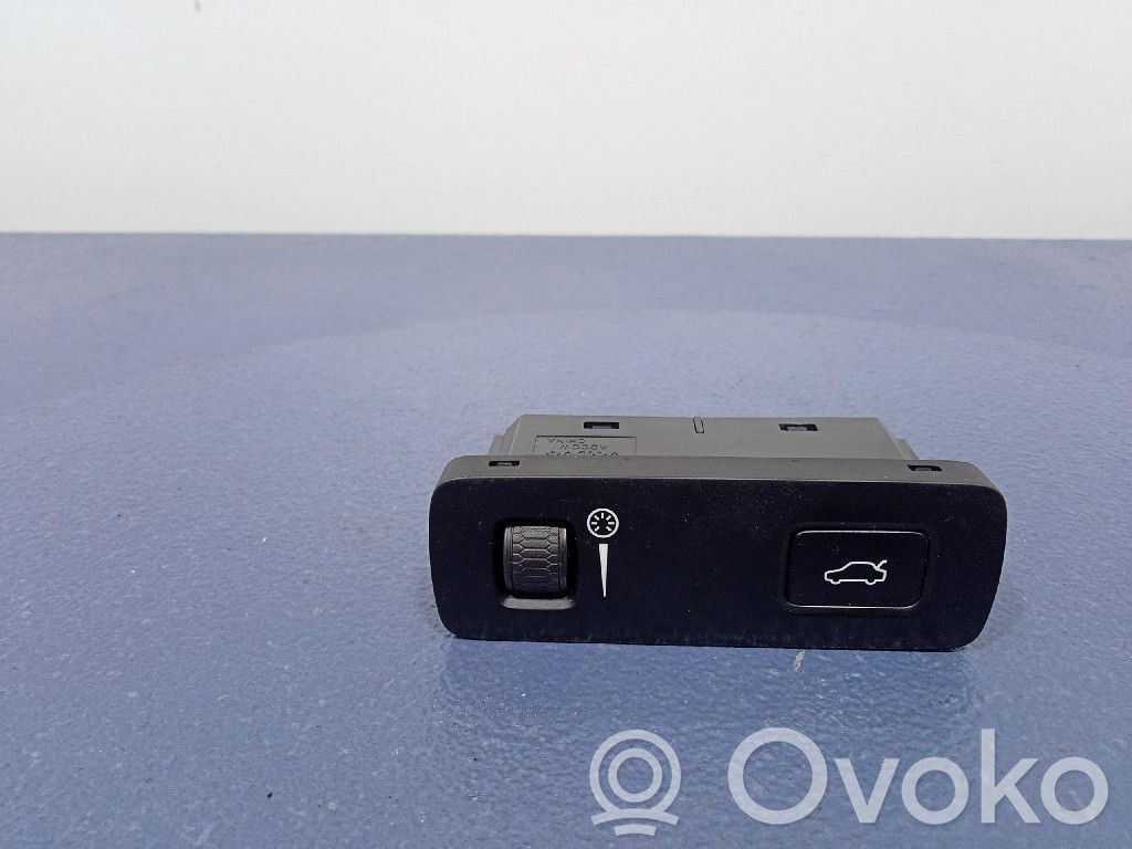 Volvo S90, V90 Altri interruttori/pulsanti/cambi 