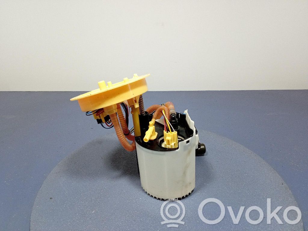 Volvo S90, V90 Bomba interna de combustible 