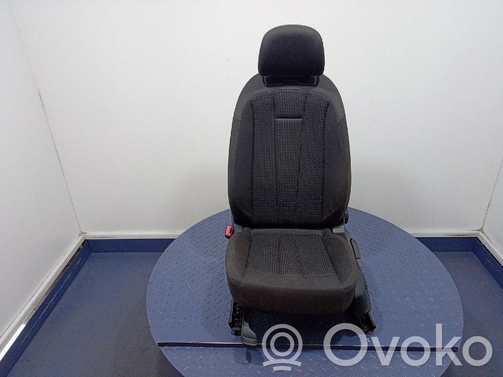 Audi A4 S4 B9 Fotel przedni kierowcy 