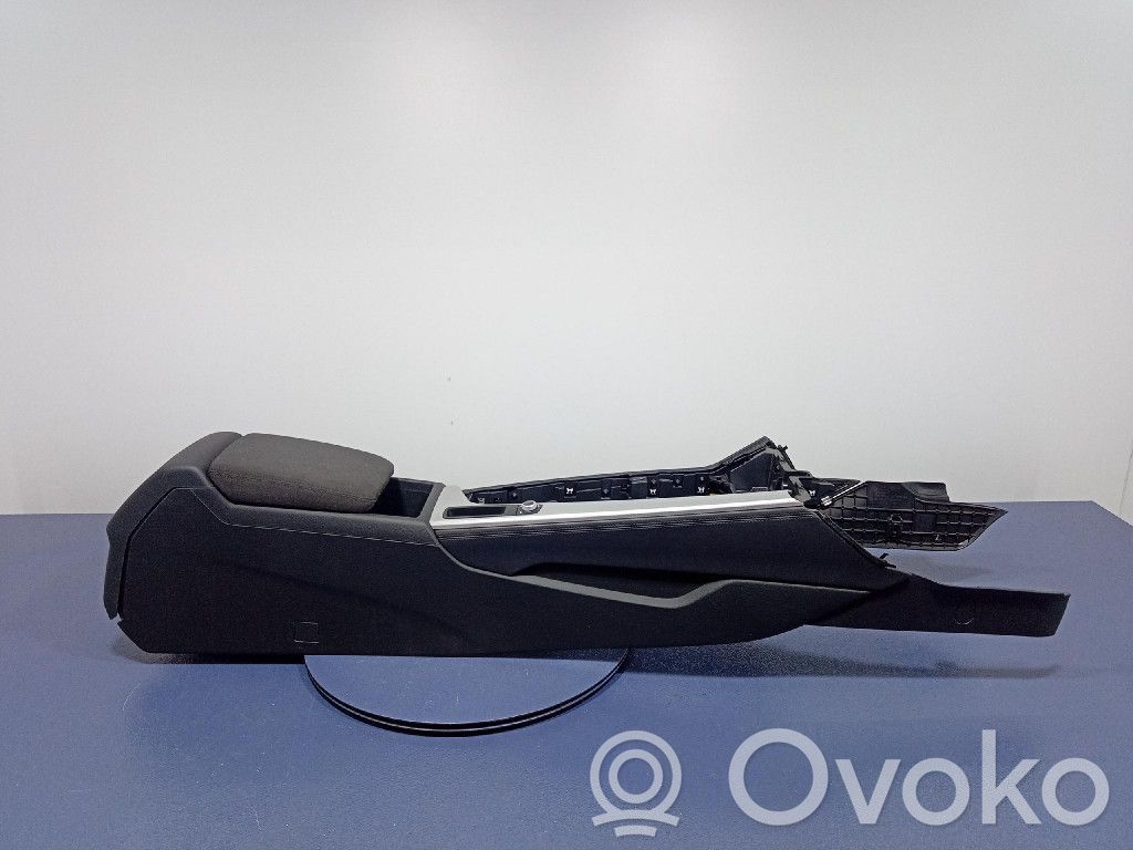 Audi A4 S4 B9 Tunel środkowy 