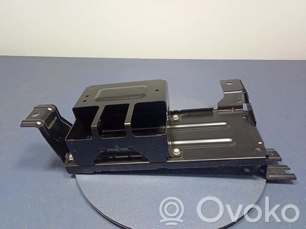 Porsche Cayenne (9Y0 9Y3) Support boîte de batterie