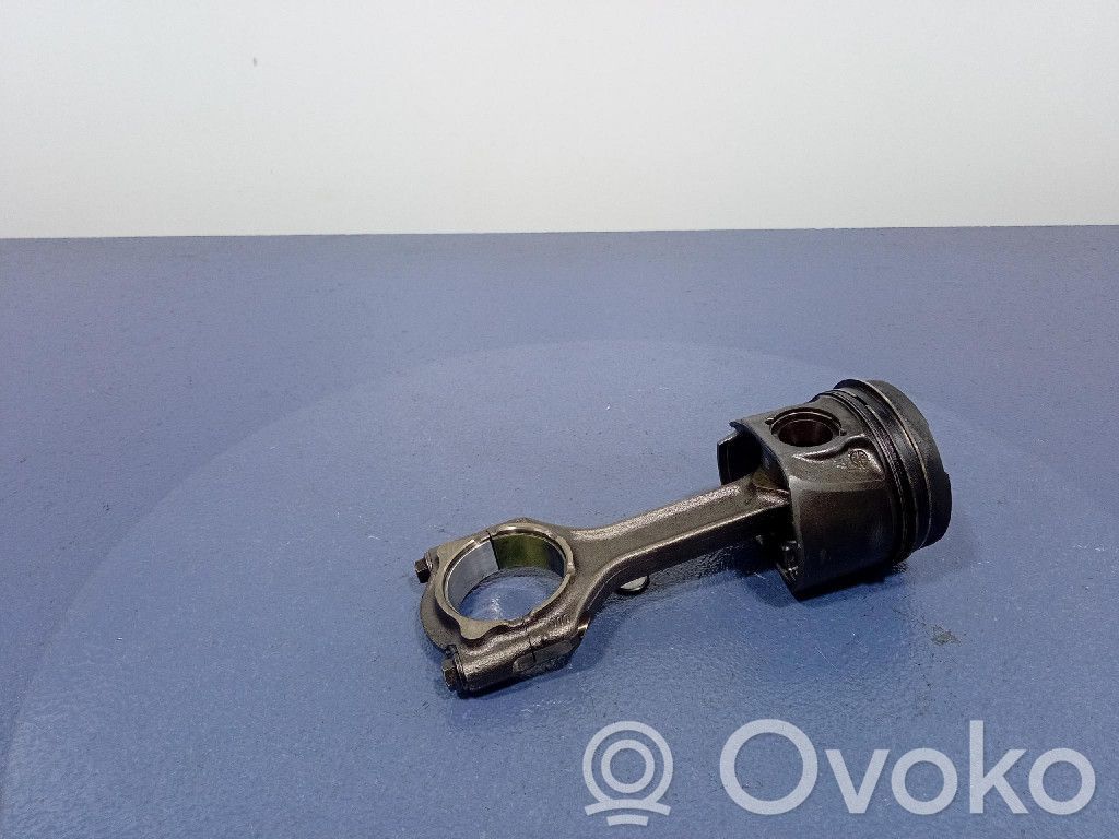 Opel Insignia A Piston 