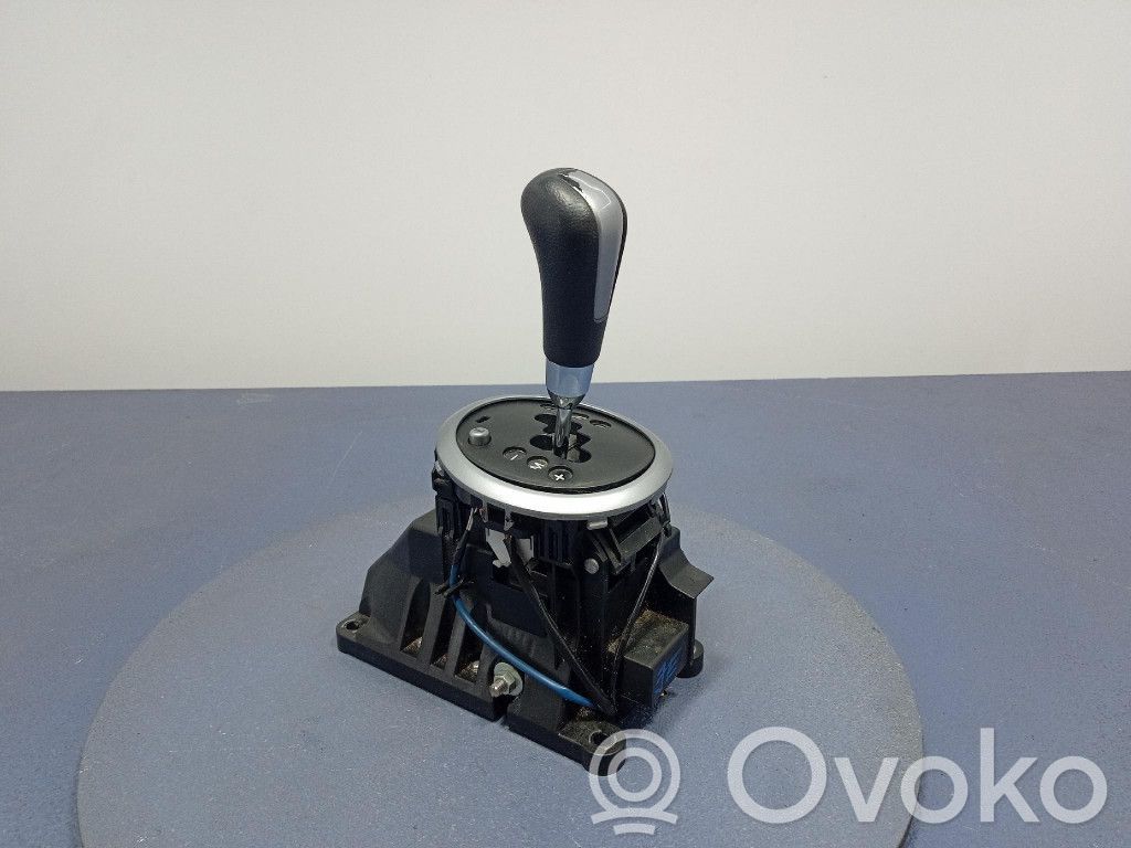 Gear shift rod